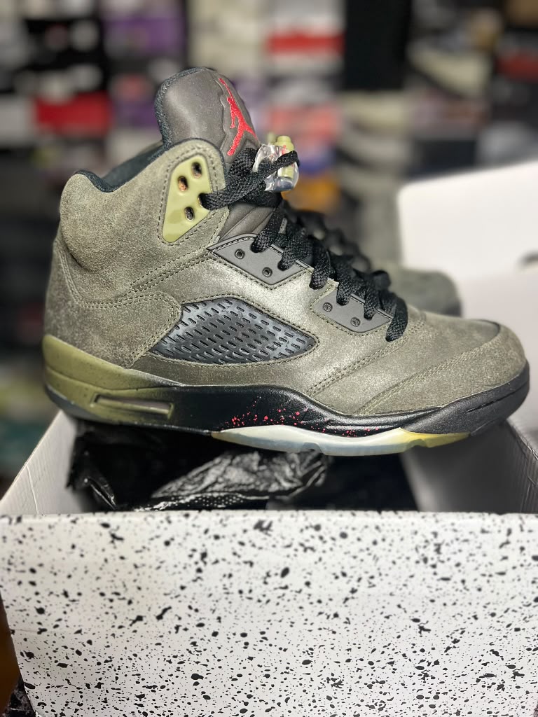 Air Jordan 5 Retro "Fear Pack" (Style Code: 626971-350) *PRE-LOVED*