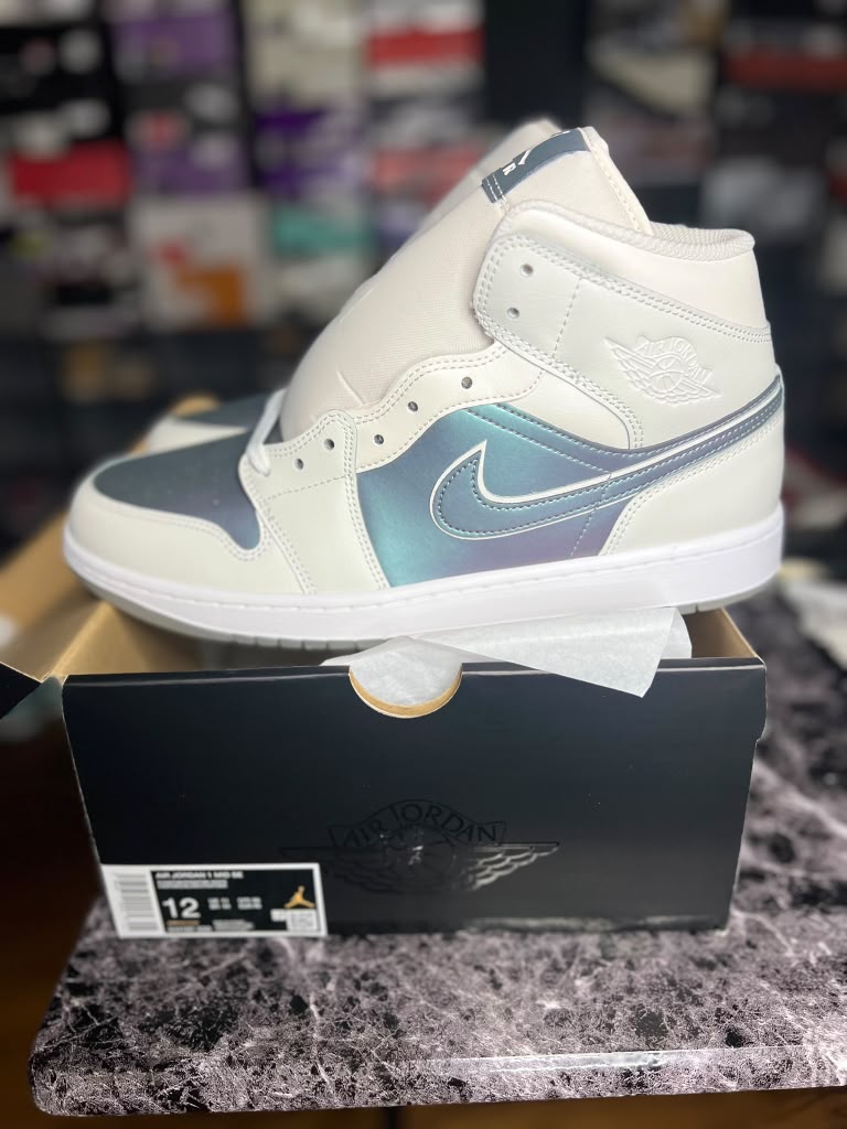 Air Jordan 1 Mid SE "Phantom Iridescent" (Style Code: IH4107-030) *NEW*