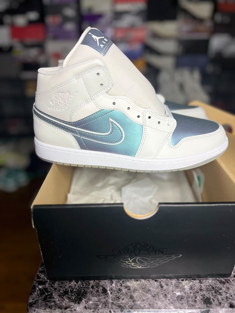 Air Jordan 1 Mid SE "Phantom Iridescent" (Style Code: IH4107-030) *NEW*