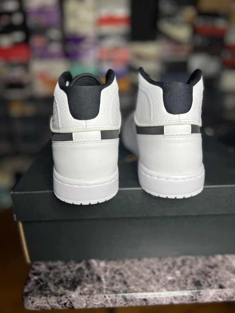 Air Jordan Access "White / Black / Gym Red" (Style Code: AR3762-101) *NEW*