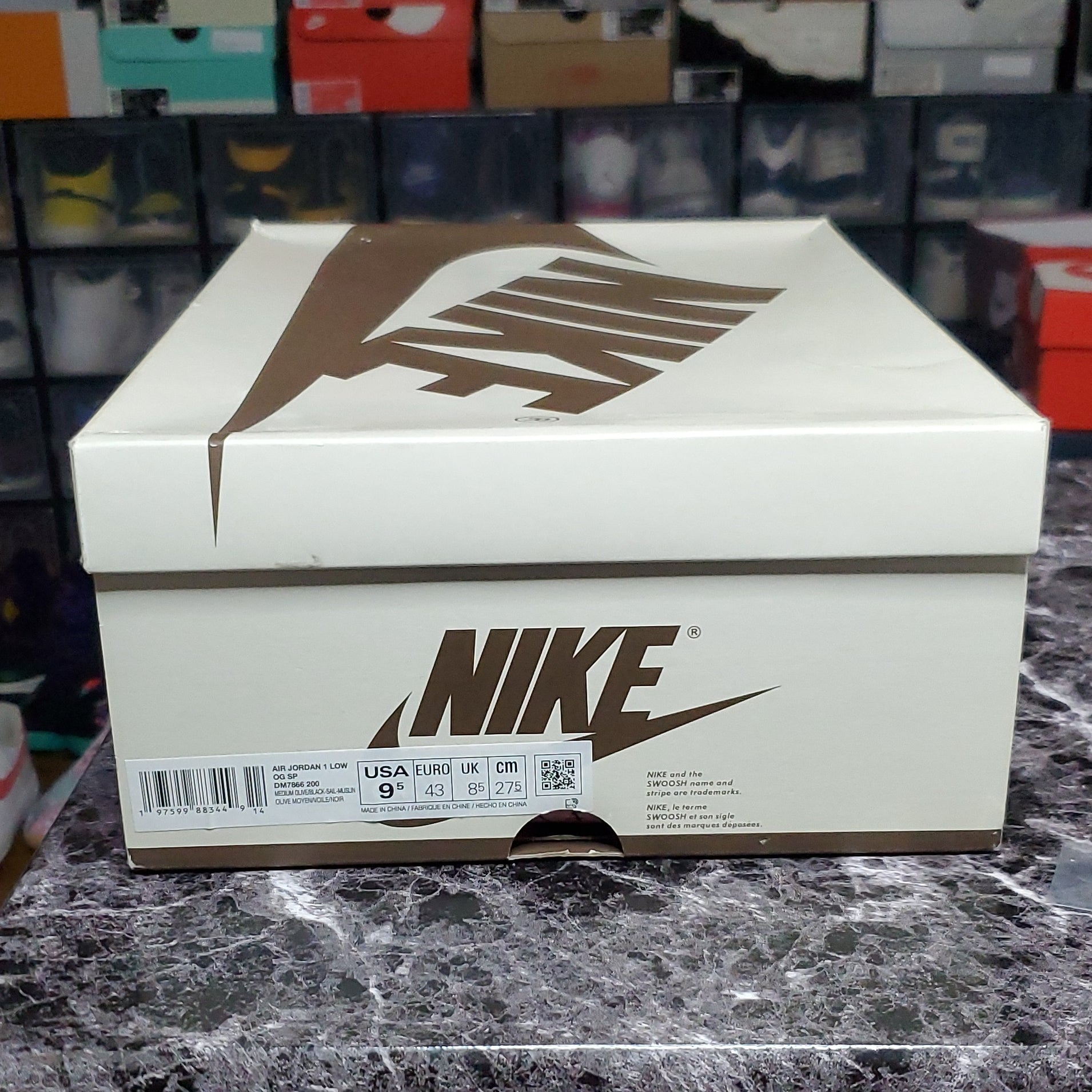 Jordan 1 Low OG SP "Travis Scott" Olive 9.5M